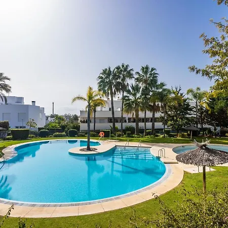 Hébergement de vacances Ground Floor Na *